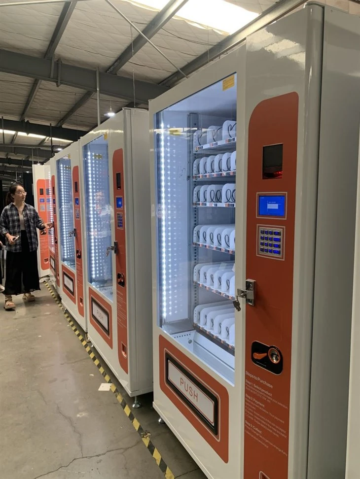 Food And Snack Vending Machine
